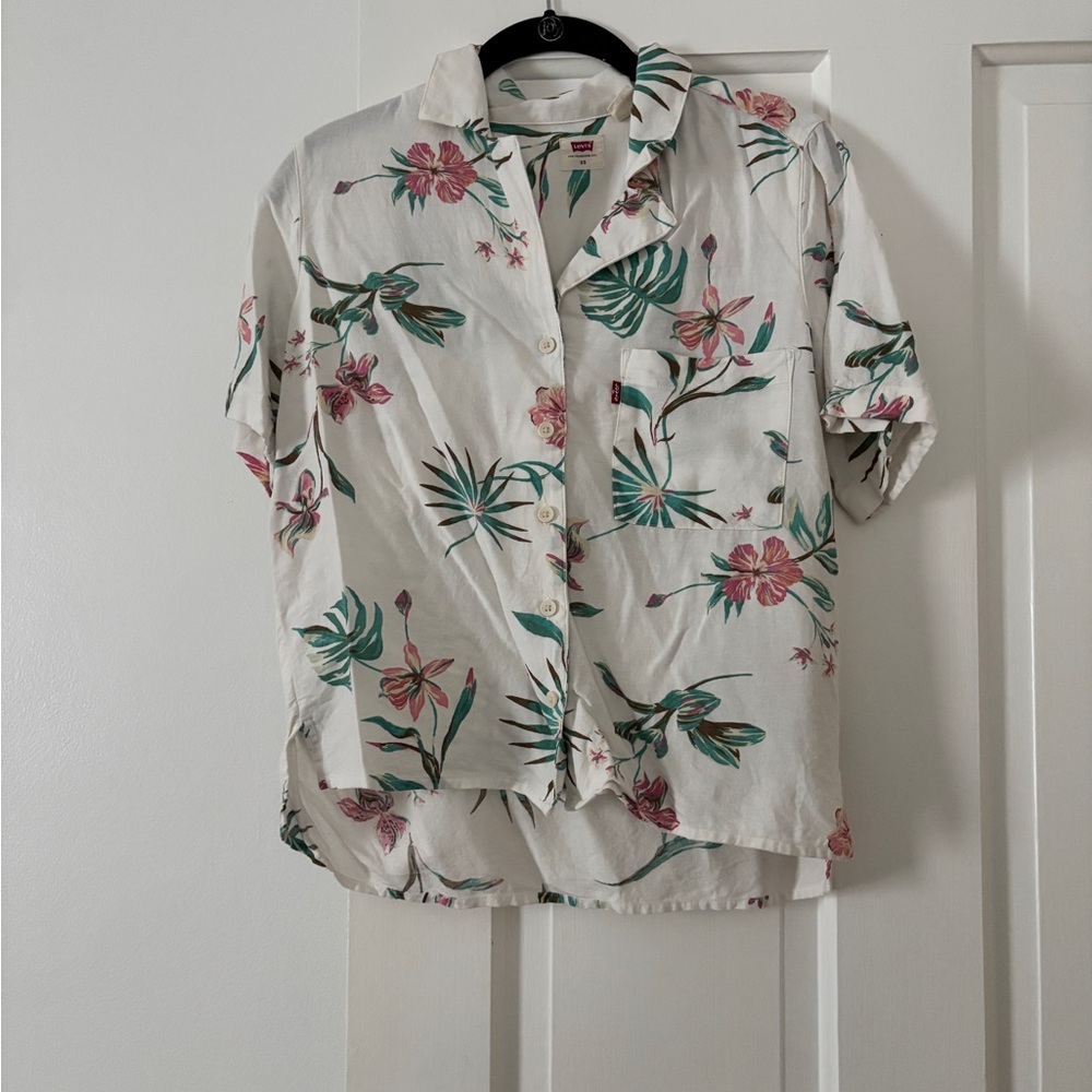 Levi’s Camp Shirt Floral Button-Up Shirt